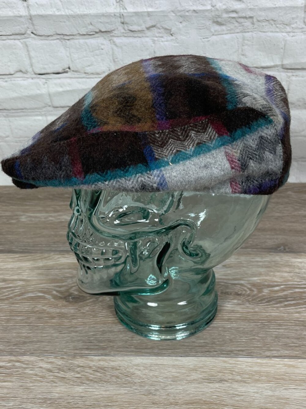 VINTAGE MADE IN THE U.S.A. AZTEC WAVE SCALLY NEWSBOY DRIVERS CAP / HAT SIZE XL
